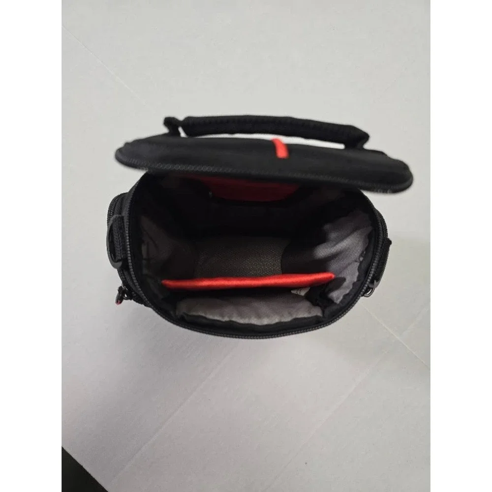 Case Logic Black Camera Bag Case Compact‎ Digital Camera Case with Orange Accent